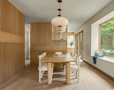 1102 Charlotte St - Photo Thumbnail 5