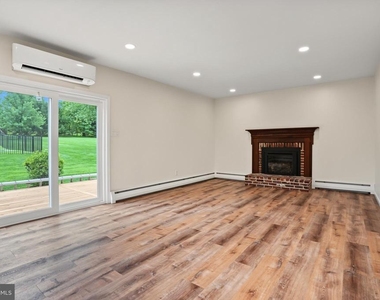 1324 Quarry Hall Road - Photo Thumbnail 8