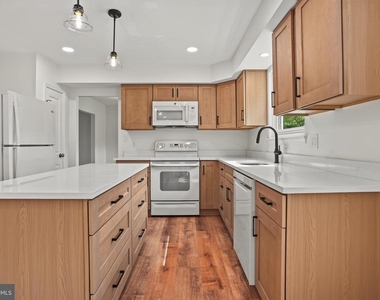 1324 Quarry Hall Road - Photo Thumbnail 4