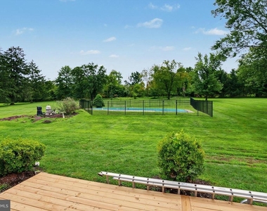1324 Quarry Hall Road - Photo Thumbnail 23
