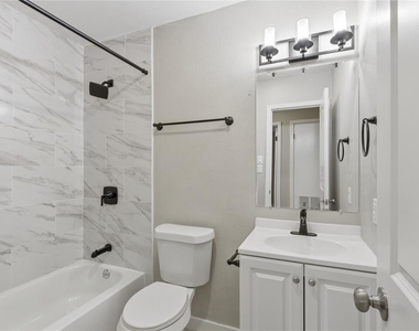 1841 Twin Oaks - Photo Thumbnail 11