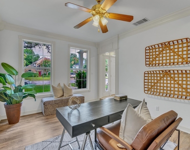 701 Oaklands Dr - Photo Thumbnail 6