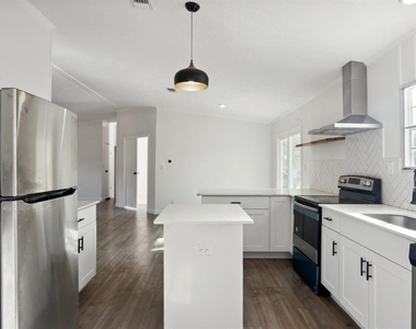 462 Texas Oak Dr - Photo Thumbnail 5