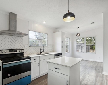 462 Texas Oak Dr - Photo Thumbnail 7