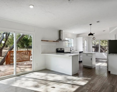 462 Texas Oak Dr - Photo Thumbnail 4