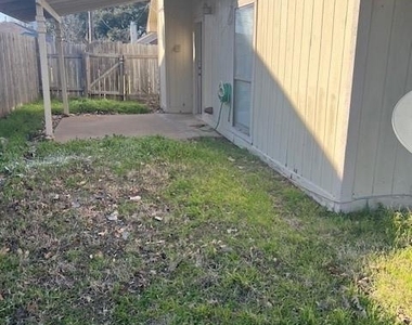 310 Tamara Dr - Photo Thumbnail 21