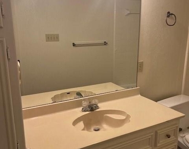 310 Tamara Dr - Photo Thumbnail 12
