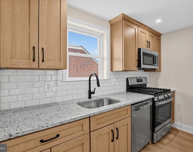 121 Rutledge Avenue - Photo Thumbnail 6