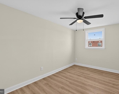 121 Rutledge Avenue - Photo Thumbnail 11