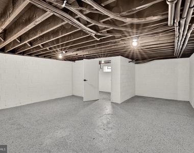 121 Rutledge Avenue - Photo Thumbnail 13