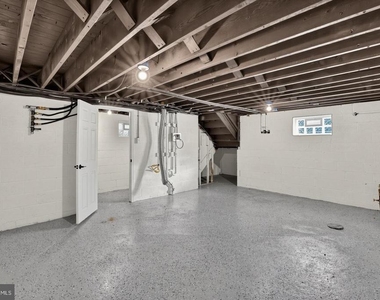 121 Rutledge Avenue - Photo Thumbnail 14