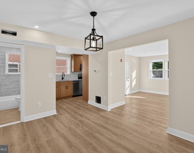 121 Rutledge Avenue - Photo Thumbnail 5
