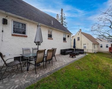 1357 Valley Road - Photo Thumbnail 18