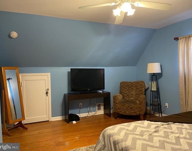 1357 Valley Road - Photo Thumbnail 11