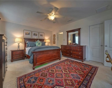 4415 Rosedale Ave - Photo Thumbnail 9
