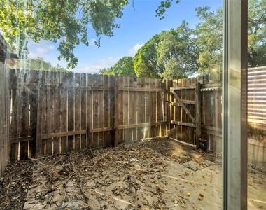 5805 Cougar Dr - Photo Thumbnail 10