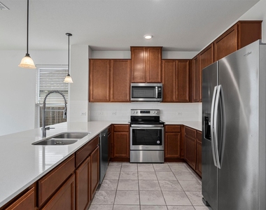 12417 Franklin D Roosevelt St - Photo Thumbnail 9