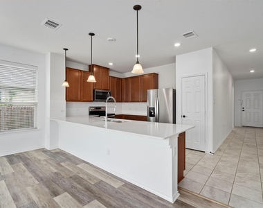 12417 Franklin D Roosevelt St - Photo Thumbnail 8