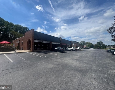 1316 W Chester Pike - Photo Thumbnail 9