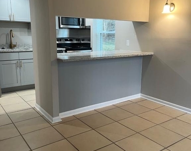 1316 W Chester Pike - Photo Thumbnail 5