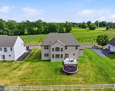 103 Janine Way - Photo Thumbnail 56
