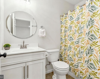 103 Janine Way - Photo Thumbnail 23
