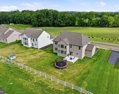 103 Janine Way - Photo Thumbnail 57
