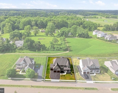 103 Janine Way - Photo Thumbnail 61