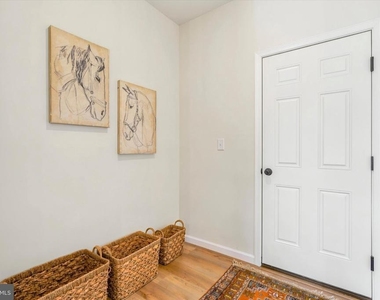 103 Janine Way - Photo Thumbnail 19