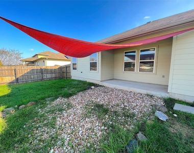 802 Mitchell Dr - Photo Thumbnail 22