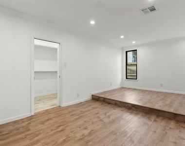4202 N N Hills Dr Dr - Photo Thumbnail 25