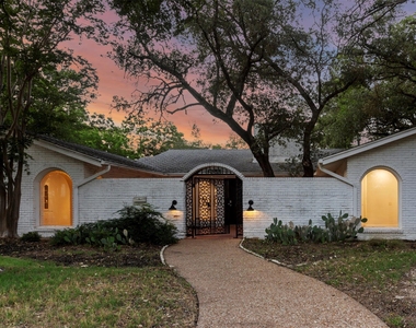 4202 N N Hills Dr Dr - Photo Thumbnail 1