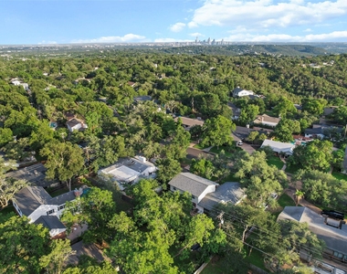 4202 N N Hills Dr Dr - Photo Thumbnail 37