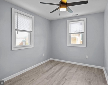 111 Walnut Avenue - Photo Thumbnail 10