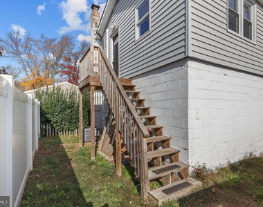 111 Walnut Avenue - Photo Thumbnail 17