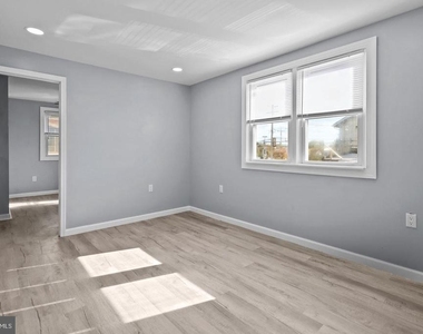 111 Walnut Avenue - Photo Thumbnail 9
