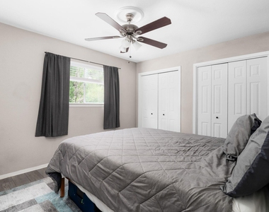 1912 Lightsey Rd - Photo Thumbnail 16