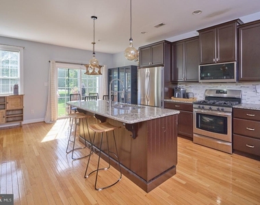 3238 Waterstone Court - Photo Thumbnail 7