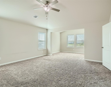 12317 Caldera Way - Photo Thumbnail 10