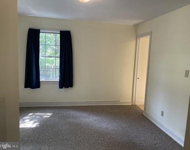 958 Mummasburg Road - Photo Thumbnail 3