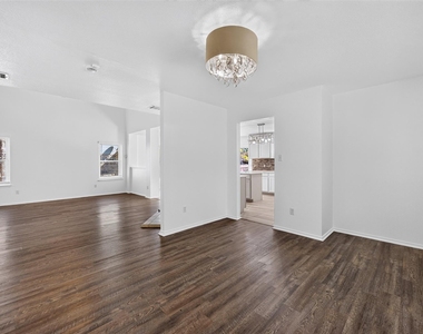 2802 Turtle River Dr - Photo Thumbnail 4