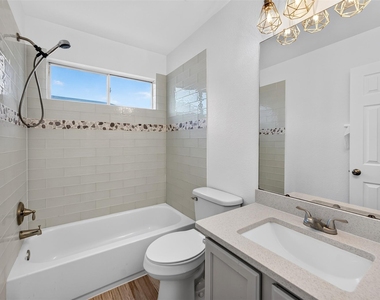 2802 Turtle River Dr - Photo Thumbnail 15