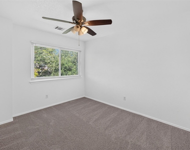 2802 Turtle River Dr - Photo Thumbnail 13