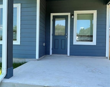 180 Olympic Park Dr - Photo Thumbnail 21