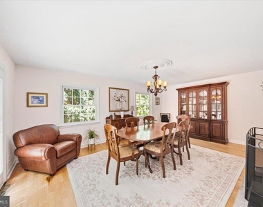 40 Pineknoll Drive - Photo Thumbnail 24