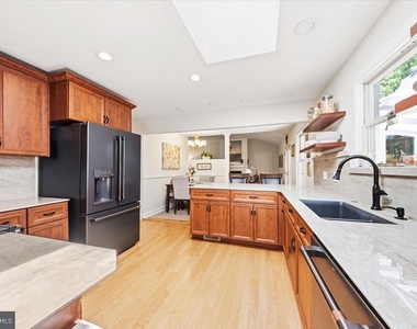 40 Pineknoll Drive - Photo Thumbnail 21