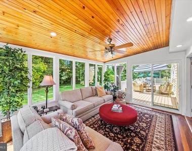 40 Pineknoll Drive - Photo Thumbnail 13