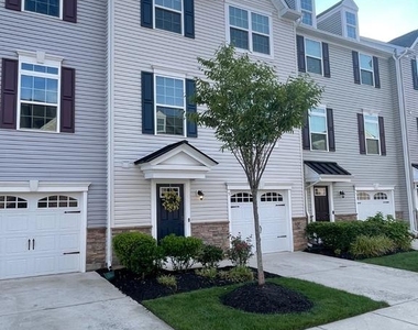 5 Cardinal Court - Photo Thumbnail 1