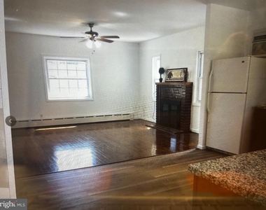 1085 Glassboro Road - Photo Thumbnail 6