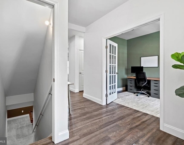 9 Bayberry Way - Photo Thumbnail 3